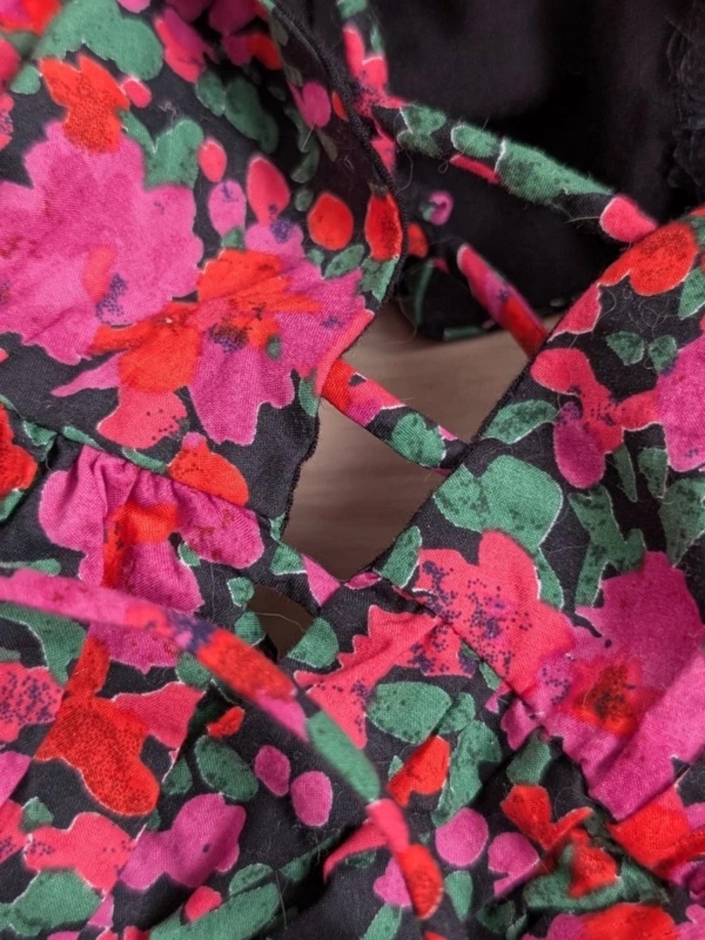 Hello Molly Lucky Charms Floral Backless Puff-Sleeve Mini Dress - Picture 5 of 7